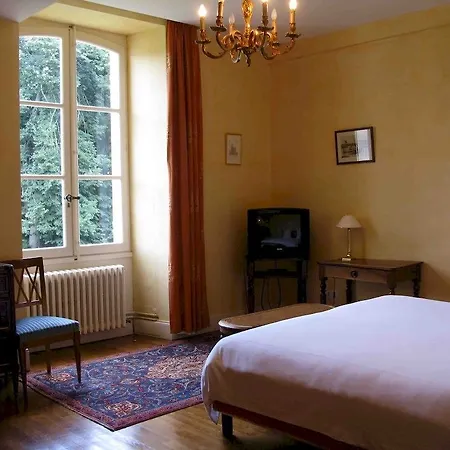 Chateau Les Farcies Du Pech 3*