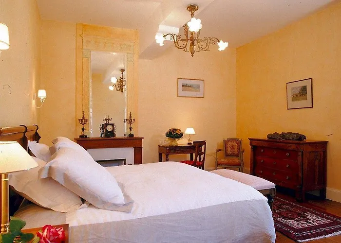 Chateau Les Farcies Du Pech Pensionat 3*