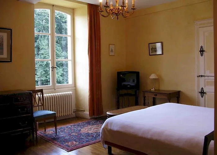 Chateau Les Farcies Du Pech 3*